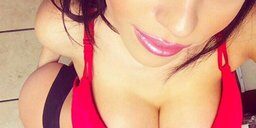 hot milf streaming live on dirty chat webcams cam girl streaming live on dirty chat webcams